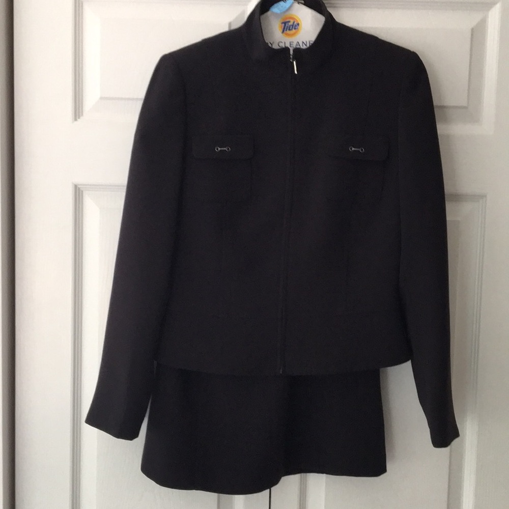 Tahari suit